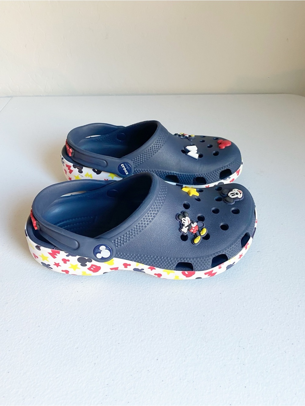 CROCS Mickey Mouse & Friends Classic Clogs Blue Size 2